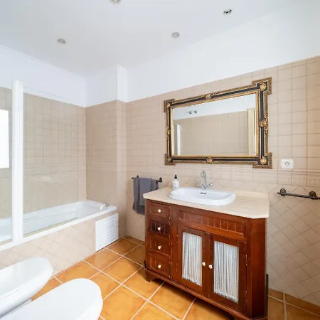 Marina Apartment *